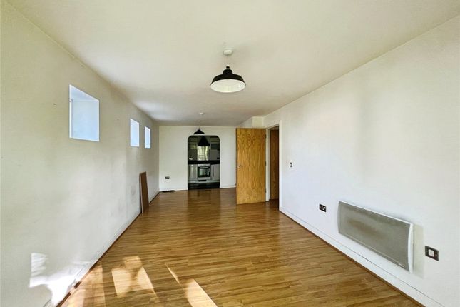 Flat 153, Oceana Boulevard,, Orchard Place, Hampshire photo 3
