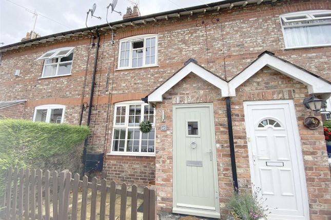 Thumbnail Terraced house to rent in Park Road, Wilmslow