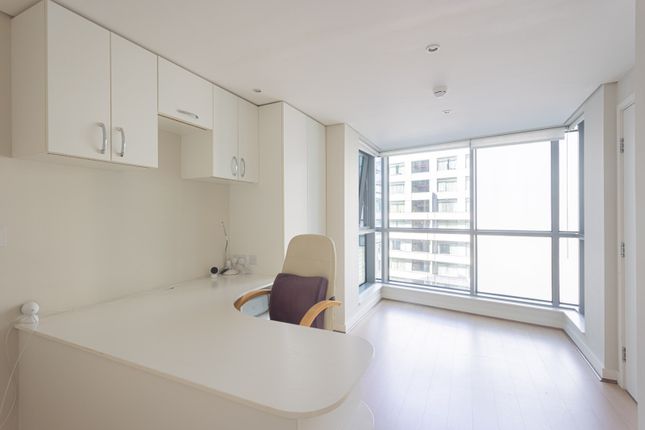 Flat for sale in Merchant Square East, Paddington