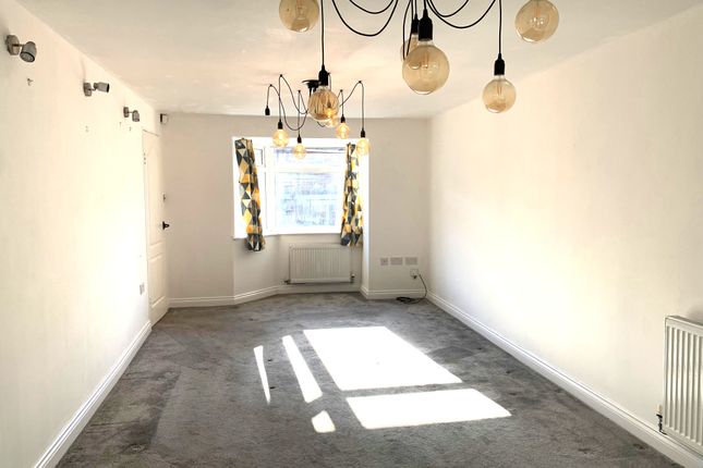 24, Ramsey Road, Newcastle photo 2