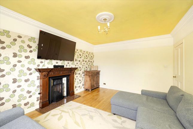 5 Greenhall Crescent, Gorebridge photo 4