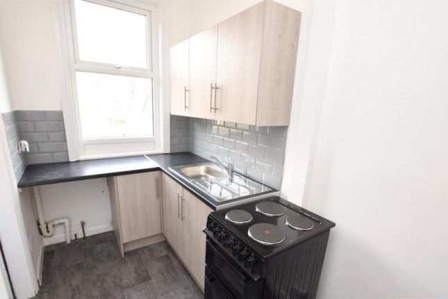 11, Barton Place, Leeds photo 3
