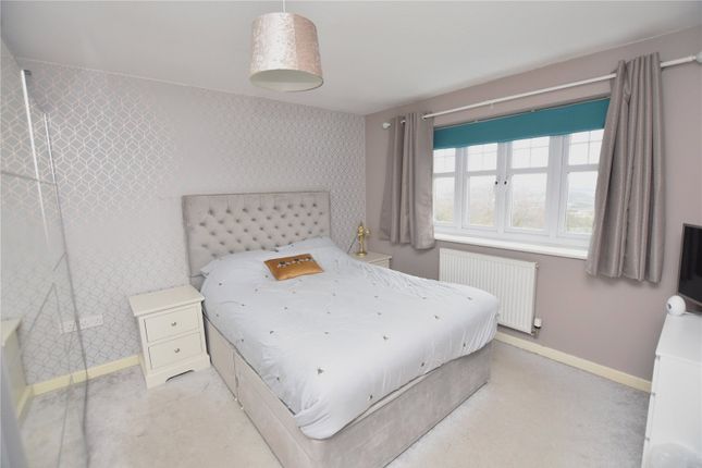 End terrace house for sale in Crag View, Greengates, Bradford