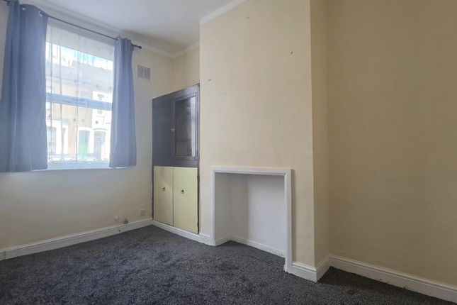 135, Stoney Stanton Road, Coventry photo 3