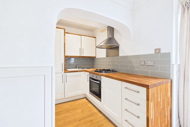 Flat 1, 18 Lansdown Crescent, Cheltenham photo 4