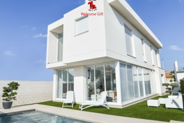 Thumbnail Villa for sale in Gran Alacant, Gran Alacant, Alicante, Spain