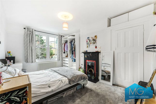 Semi-detached house for sale in Limes Avenue, North Finchley, London