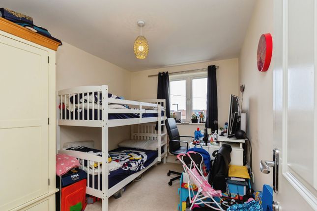 58, Paradise Orchard, Buckinghamshire photo 3