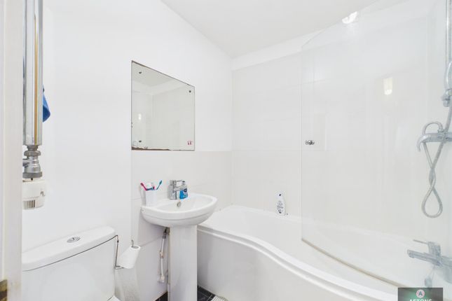 501, First Choice House, London Road, Lowfield Heath photo 5