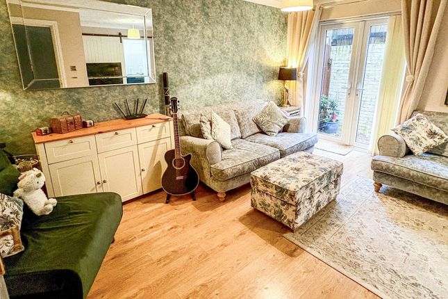 18, Rogers Drive, Saltash photo 4