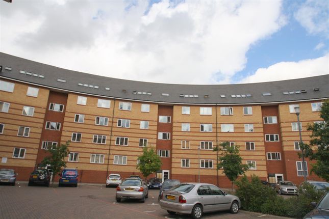 2 bed flat to rent in Scotney Gardens, St Peter Street, Maidstone, Kent ME16