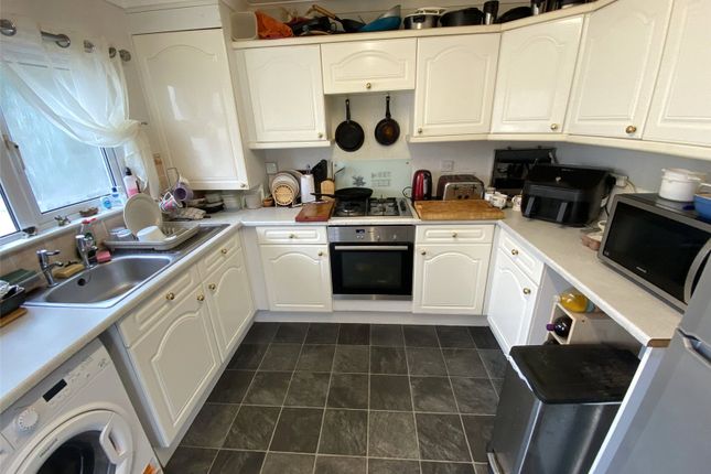 5, Kemberton Close, Madeley photo 2