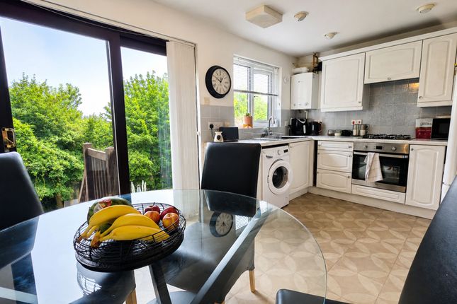 42 Heron Way, Torquay photo 4