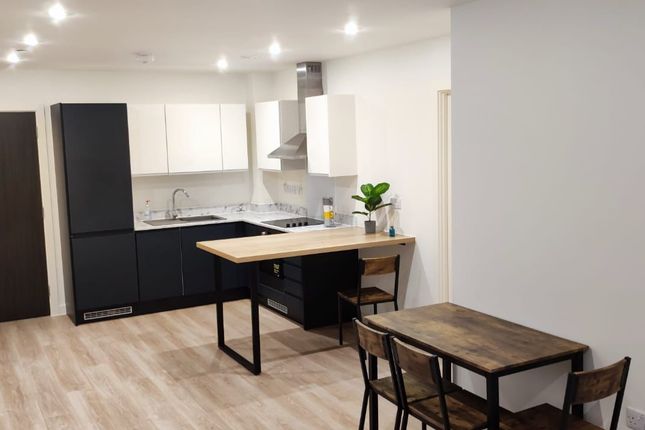Thumbnail Flat to rent in New Kings Head Yard, Manchester