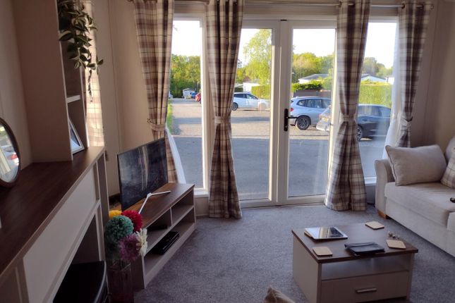 Lodge, Willerby Sheraton, Stanford Bishop, Worcester photo 4
