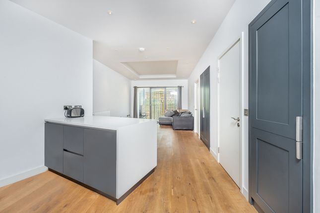 Flat to rent in Grantham House, Canary Wharf