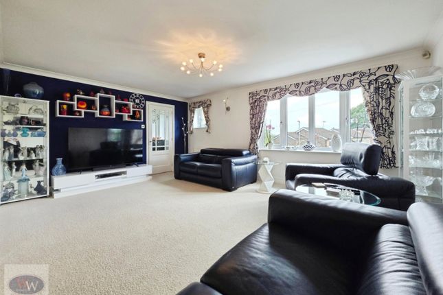 98, Langley Lane, Baildon photo 4