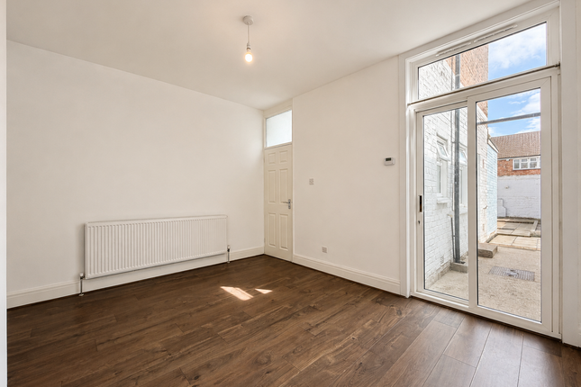 22, Agincourt Road, Portsmouth photo 4