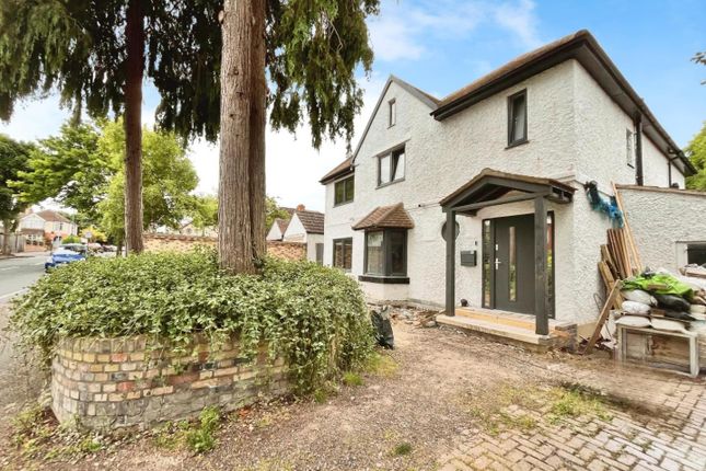 Thumbnail Detached house for sale in Crichton Road, Carshalton