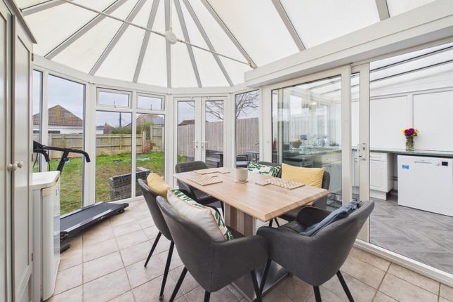 38, Piddinghoe Avenue, Peacehaven photo 3