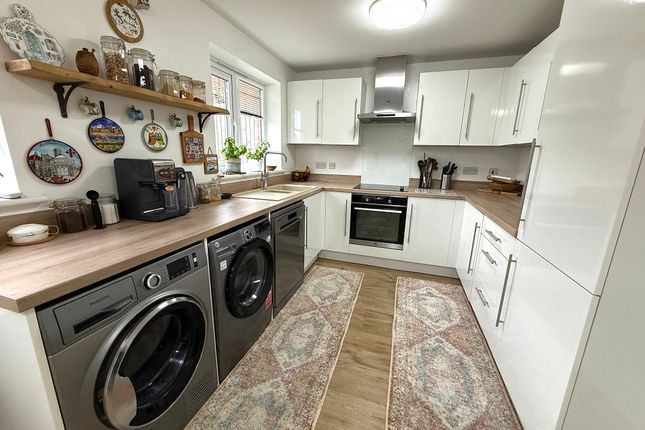 16 Snowdrop Close, Penrith photo 4