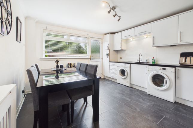 57, Buchanan Avenue, Bishopton photo 3