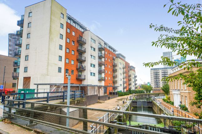 Flat for sale in The Lock Building, Stratford