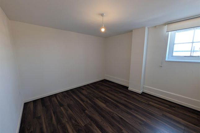 LL Ref 27Z, Apartment 26 Old Coronation School, Meyrick Street, Pembroke Dock photo 4