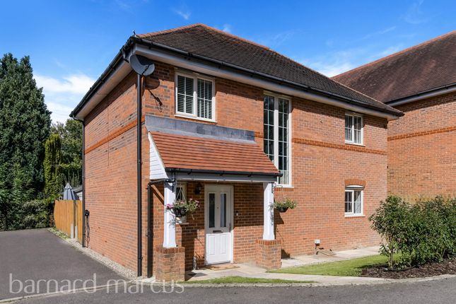 Thumbnail Detached house for sale in Buxton Place, Caterham