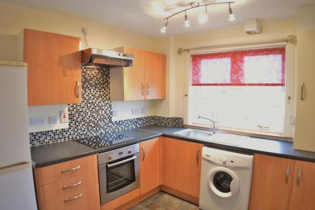 2 Bed Flat To Rent In Firbank Road Perth Ph1 Zoopla