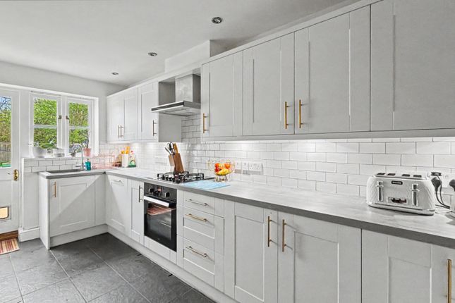 5 Willow Brook, Ploughley Road, Bicester photo 3