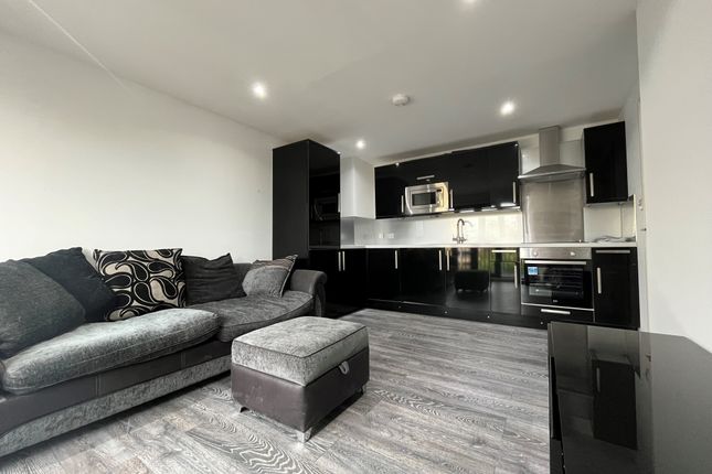 Flat 8, Bridgewater Apartments, Camberley photo 2