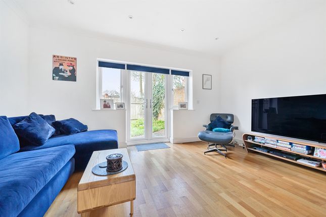 End terrace house for sale in Forty Hill, Enfield