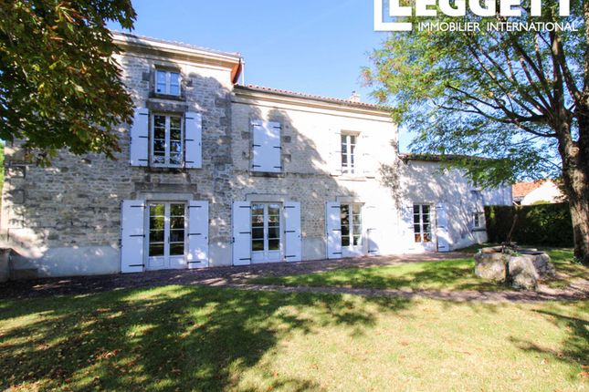 Thumbnail Villa for sale in Les Églises-D'argenteuil, Charente-Maritime, Nouvelle-Aquitaine
