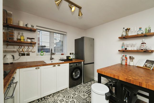 11, Junction Way, Bristol photo 3