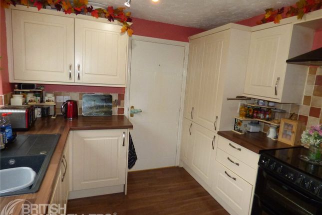 4, Earls Close, Somerset photo 3