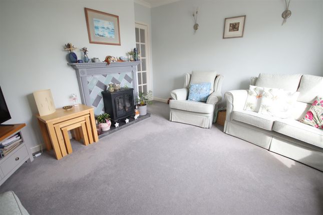 18, Hardens Close, Chippenham photo 4