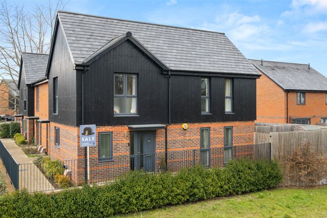 Princess Marina Drive, Arborfield Green, Reading, Berkshire RG2, 3 ...