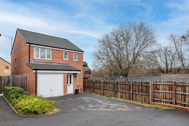 Thumbnail Detached house for sale in Frairwood Avenue, Pontefract