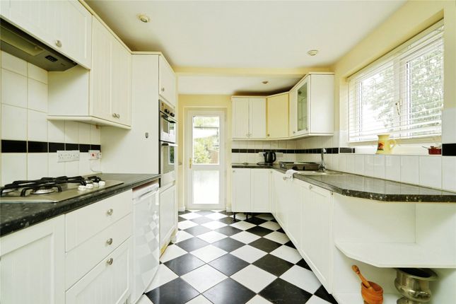 Millfield Avenue, Bicester photo 4