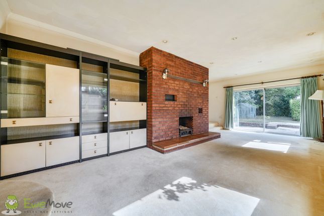 73, Pelican Road, Tadley photo 2