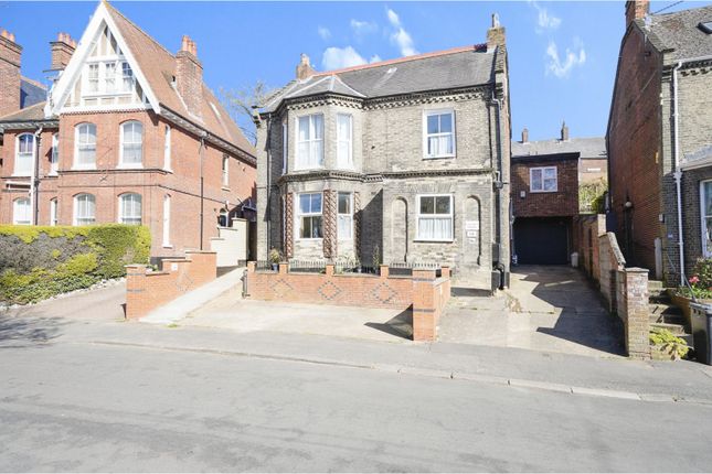 Thumbnail Detached house for sale in Mill Hill Road, Norwich