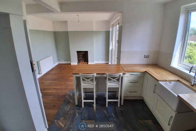 Winifred Road, Coulsdon photo 3