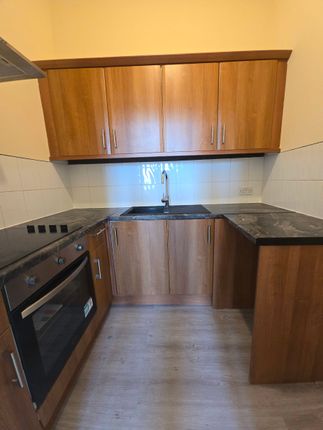 78c Market Street, Hyde photo 4
