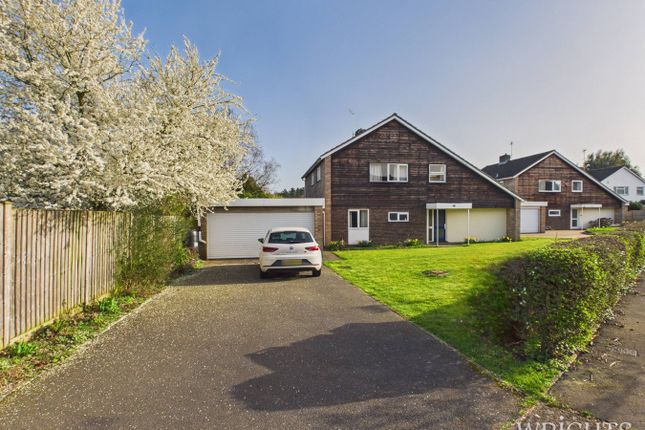 4-bed house on 28, Stag Green Avenue, Hatfield, £775,000