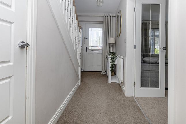 3, Burwood Gate, Bradford photo 5