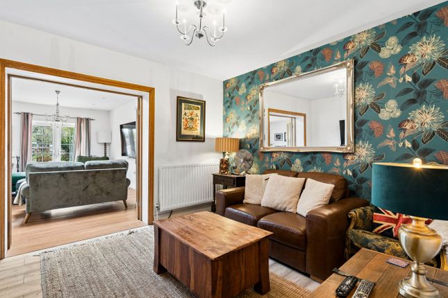 2, Little Sutton Lane, Iver photo 4