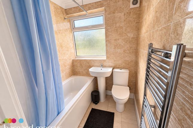 115, Uxbridge Road, FELTHAM photo 4