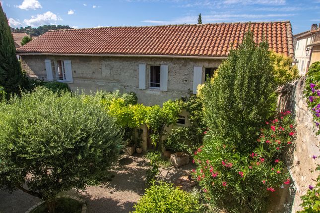Property for sale in Villenueve Les Avignon, Gard, Languedoc-Roussillon, France