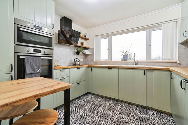 60, Bronte Drive, Keighley photo 2